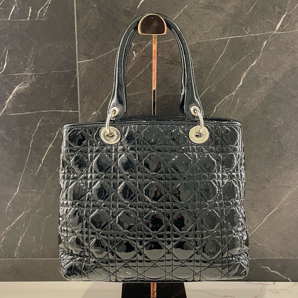 Lady Dior Soft Tote - Picture 3 of 10